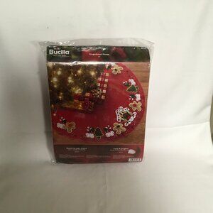 Bucilla Felt Tree Skirt Gingerbread House Christmas Tree Skirt 85133 43 "